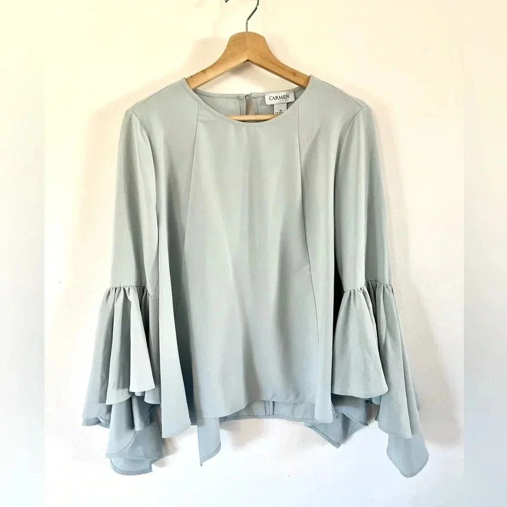 Carmen Marc Valvo Blue Long Flowy Bell Sleeve Haven Blouse Size Medium - Picture 1 of 10